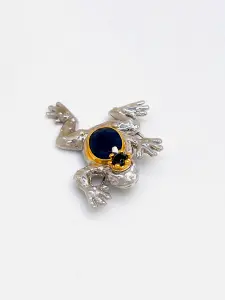 Купить Брошь из серебра с сапфиром и шпинелью - Брошь, Серебро - 925/1 000 в интернет-магазине кристалл мечты в Москве