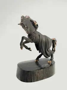 Купить Статуэтка из ювелирной бронзы с бриллиантами на флогопитовой подставке - Статуэтка, Ювелирная бронза - 1 000 в интернет-магазине кристалл мечты в Москве